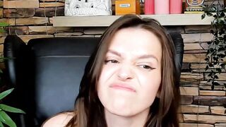 Brown-Haired Babe Masturbates in Front of Camera