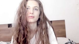 Hot Amateur Girl Shows Off Her Pussy For Tokens - Camgirl POV