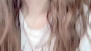 Hot Amateur Girl Shows Off Her Pussy For Tokens - Camgirl POV