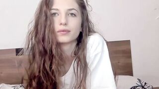 Hot Amateur Girl Shows Off Her Pussy For Tokens - Camgirl POV