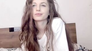 Hot Amateur Girl Shows Off Her Pussy For Tokens - Camgirl POV