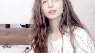 Hot Amateur Girl Shows Off Her Pussy For Tokens - Camgirl POV