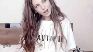 Hot Amateur Girl Shows Off Her Pussy For Tokens - Camgirl POV