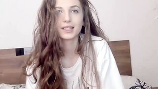 Hot Amateur Girl Shows Off Her Pussy For Tokens - Camgirl POV