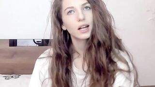 Hot Amateur Girl Shows Off Her Pussy For Tokens - Camgirl POV