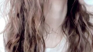 Hot Amateur Girl Shows Off Her Pussy For Tokens - Camgirl POV