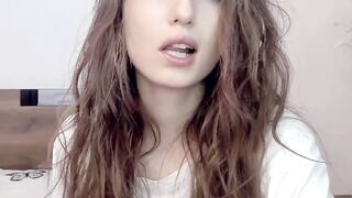 Hot Amateur Girl Shows Off Her Pussy For Tokens - Camgirl POV
