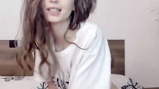 Hot Amateur Girl Shows Off Her Pussy For Tokens - Camgirl POV