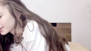 Hot Amateur Girl Shows Off Her Pussy For Tokens - Camgirl POV