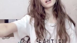 Hot Amateur Girl Shows Off Her Pussy For Tokens - Camgirl POV