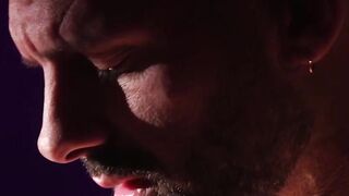 Hot MILF Hunter - Older Woman Gets A Deep Pleasure Session