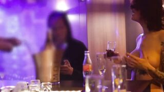 Les Amis D'une Nuit - Girl-on-girl Lesbian Orgy with Hot Blonde Babes