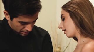 Penny-Pounding Pornstar - Nasty Dude Stretches Out Petite Blonde's Snatch