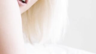 Sloppy Blowjob & Anal Threesome with Petite Bombshell Amy Double X