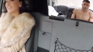 Sluty Taxi Driver - Back Seat Ride Gone Wild! (Zuzana Kubikova) [Exclusive]