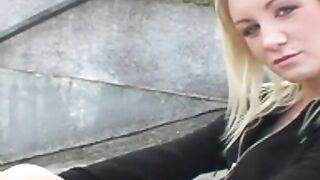 Beautiful Babe Enjoys Deep Anal Penetration