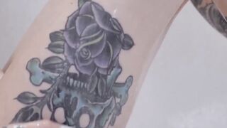 Tattooed Bombshell Rocky Emersons Hot Body & Bald Pussy Masturbation