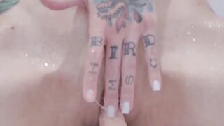 Tattooed Bombshell Rocky Emersons Hot Body & Bald Pussy Masturbation