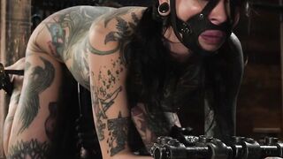 Kinky BDSM Dominatrix Turns Submissive Blonde Into A Squirming Mess