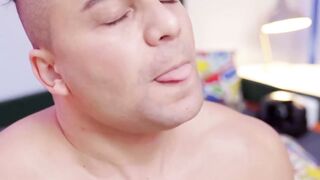 Mommy- - Older Woman Seduces barely legal Guy And Gives Him A Wild Ride