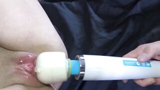 KINKY PUSSY STRETCHING WITH A FILTHY TOY - LENNA ROSS