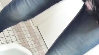 Peeing UpClose - barely legal J-Pop Star's Intimate Piss Play Session