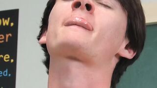 Twinks Gone Wild - Raw Anal Threesome With Hot Guys