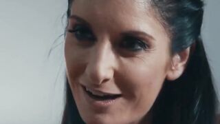 MILF HOTTIE SILVIA SAIGE GETS A FRENCH KISS FROM MY COCK POV VIEW