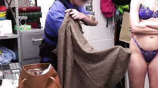 Mommy-Loves-Dick": Older Milf Mother Lindsay Love Sits On Tyler's Hungry Dick And Gets Fucked Hard!