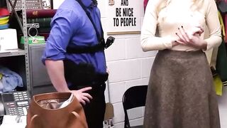 Mommy-Loves-Dick": Older Milf Mother Lindsay Love Sits On Tyler's Hungry Dick And Gets Fucked Hard!
