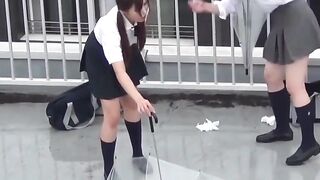 Public Peeping - Kinky School Girls Get Busted For Peeing In Public