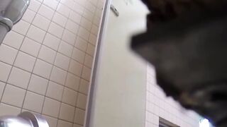 Tokyo's Daring Ladies - Public Toilet Pee Party