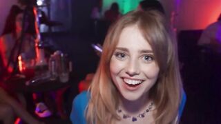 Blondie Bombshell Babes - Deep Pussy Slamming with Lucia Foxxx
