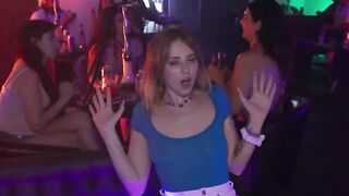 Blondie Bombshell Babes - Deep Pussy Slamming with Lucia Foxxx
