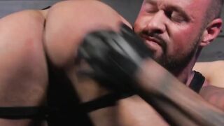 Muscular Hunks Dominant Bondage Threesome with Big Dick Action