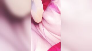 French-Canadian Babe Rocksana Babii Gives A Fistful Of Pleasure