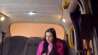 Broke Babe Paying Taxi Fare With Blow Job And Riding A Big Dick