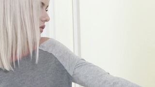 Teenage Cutie Gives Blowjob Before Passionate Lovemaking Session