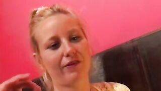 Kinky Couple's Intimate Moment - Facial Finish For Sex Goddess Kylie