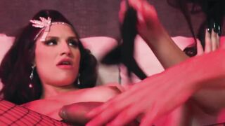 Magic Trick Revealed - Puckering Up For An Erotic Massage And Fuck