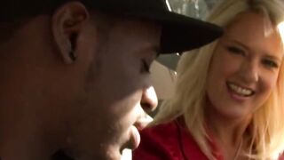 Hot MILF Gives Wild Ride in Hardcore Sex Adventure