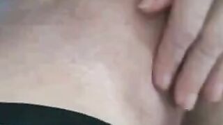 Mature MILF Gives Sensual Blowjob on Webcam - French Amateur