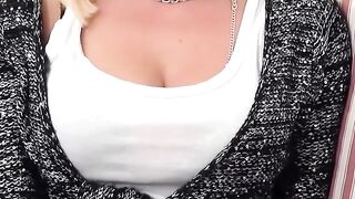 Blondes Get It Best - Hot Blonde Babe Manu Magrum Rides A Huge Dick In POV