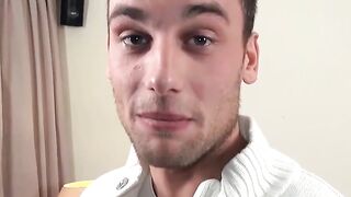 Blondes Get It Best - Hot Blonde Babe Manu Magrum Rides A Huge Dick In POV