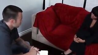 Client Annie Cruise - Pierced Babe Fucked Hard On The Couch