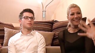 Suspensione e Seduzione - Erotic Storytelling with Hot Milf" (Italian)