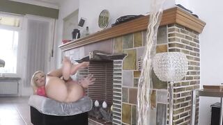 Blondie Babe Gives A Sensual Blowjob And Rides Her Man's Hard Dick In Pov