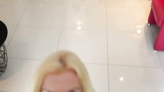 Muscular Babe's POV Ass-Fucking Session With Huge Load On Her Butt