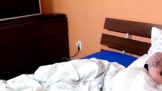 Pervert Voyeur Witnesses Cougars Intense Orgy
