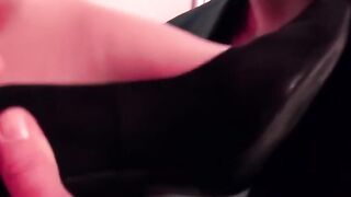 Teenage Nylon Footjob - Old Man Fucks women's Feet in High Heels